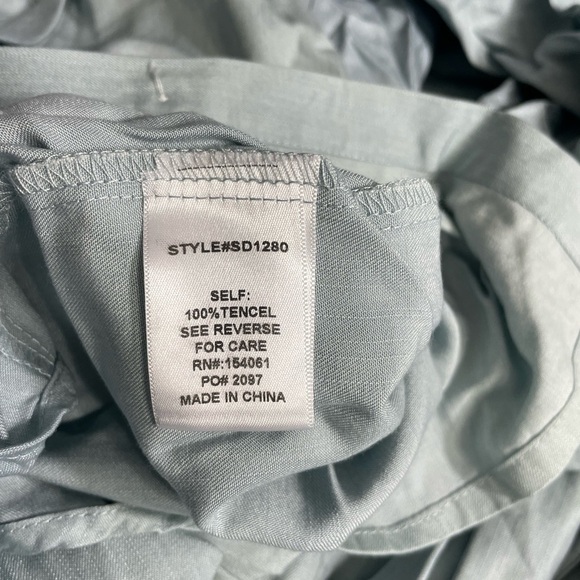 AMT Tunic Bella Blue Floral Printed Flare
Long Sleeve Top Dress
New - Picture 8 of 8